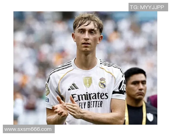 皇马昔日传奇球星的辉煌征程与足坛影响力全景解析